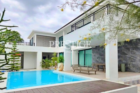 Maison à Pattaya, Thaïlande 4 chambres № 197880