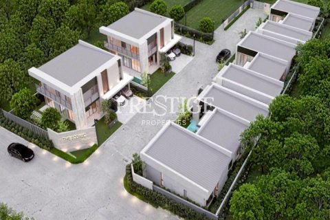 House in Pattaya, Thailand 34 bedrooms № 197884 - photo 18