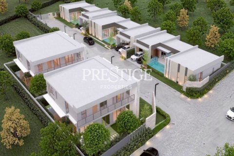 House in Pattaya, Thailand 34 bedrooms № 197884 - photo 3