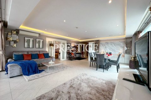 Condo in Pattaya, Thailand, 3 bedrooms  № 197881 - photo 3