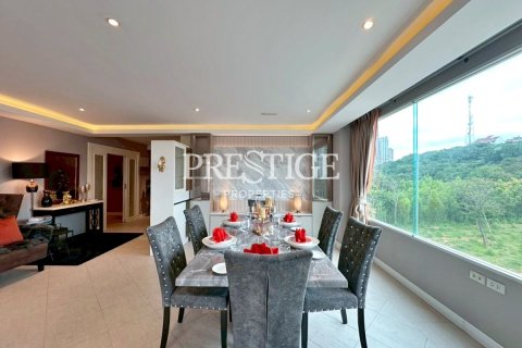 Condo in Pattaya, Thailand, 3 bedrooms  № 197881 - photo 8