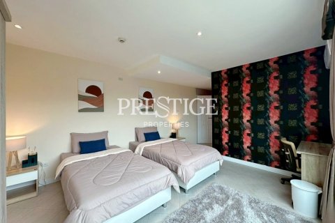 Condo in Pattaya, Thailand, 3 bedrooms  № 197881 - photo 24