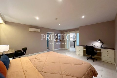 Condo in Pattaya, Thailand, 3 bedrooms  № 197881 - photo 14