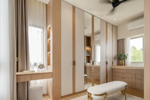 Chalet de 4 dormitorios en Pattaya, Tailandia № 150976 - foto 11