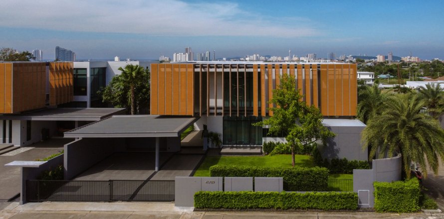 Chalet de 4 dormitorios en Pattaya, Tailandia № 150973