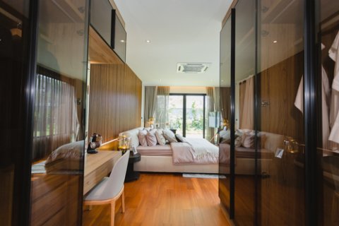Chalet de 3 dormitorios en Pattaya, Tailandia № 150972 - foto 24