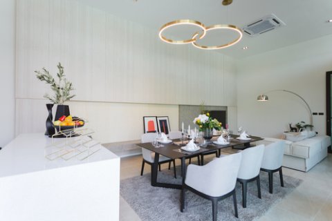 Chalet de 3 dormitorios en Pattaya, Tailandia № 150972 - foto 9