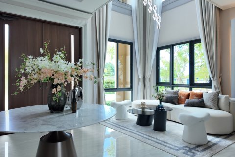Chalet de 4 dormitorios en Pattaya, Tailandia № 150970 - foto 14