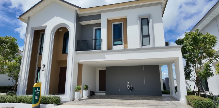 Chalet de 4 dormitorios en Pattaya, Tailandia № 150970
