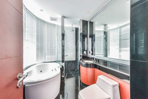 Condominio de 2 dormitorios en Bangkok, Tailandia № 187997 - foto 4