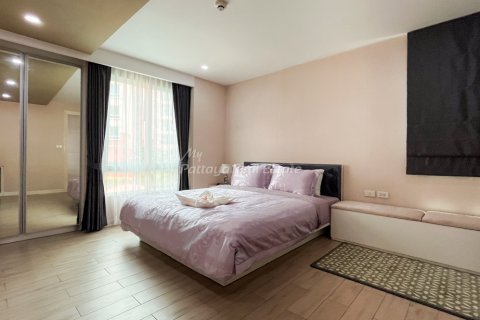Condominio de 5 dormitorios en Bang Lamung, Tailandia № 134793 - foto 14