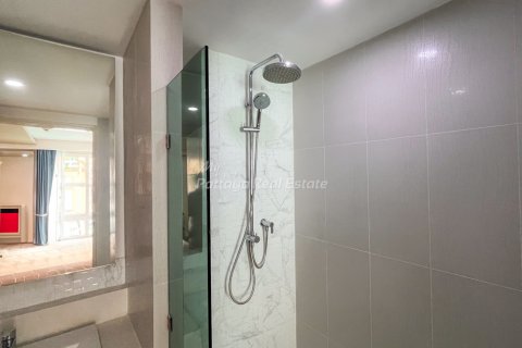 Condominio de 5 dormitorios en Bang Lamung, Tailandia № 134793 - foto 22