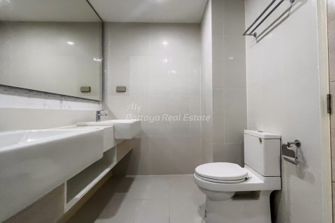 Condominio de 5 dormitorios en Bang Lamung, Tailandia № 134793 - foto 18
