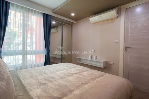 Condominio de 5 dormitorios en Bang Lamung, Tailandia № 134793 - foto 21