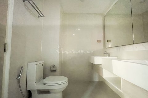 Condominio de 5 dormitorios en Bang Lamung, Tailandia № 134793 - foto 13
