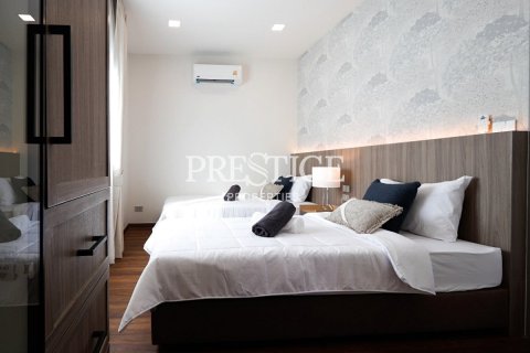 House in Pattaya, Thailand 3 bedrooms № 197945 - photo 18