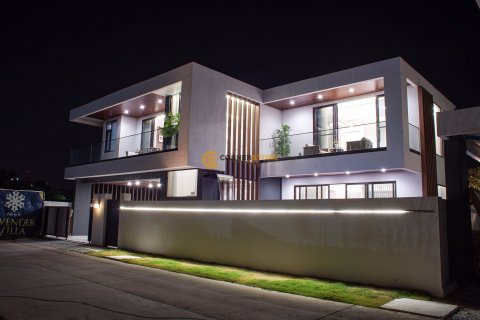 Estudio en Pattaya, Tailandia № 134373 - foto 7