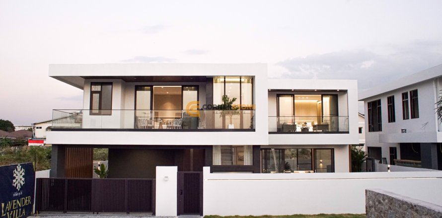 Estudio en Pattaya, Tailandia № 134373