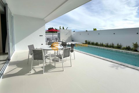 Estudio en Bang Lamung, Tailandia № 134372 - foto 4