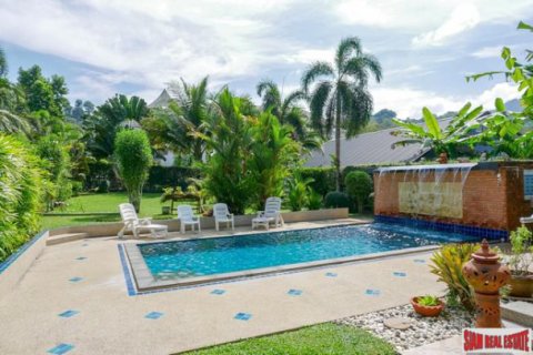 Chalet de 3 dormitorios en Phuket, Tailandia № 203154 - foto 5