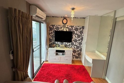 Condominio de 3 dormitorios en Chatuchak, Bangkok, Tailandia № 157878 - foto 2