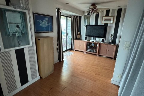 Condominio de 3 dormitorios en Chatuchak, Bangkok, Tailandia № 157878 - foto 8