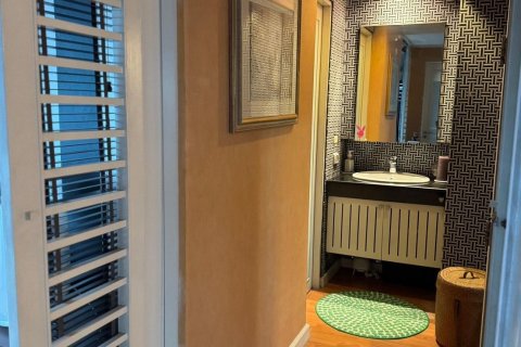 Condominio de 3 dormitorios en Chatuchak, Bangkok, Tailandia № 157878 - foto 10