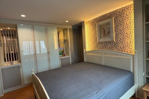 Condominio de 3 dormitorios en Chatuchak, Bangkok, Tailandia № 157878 - foto 9