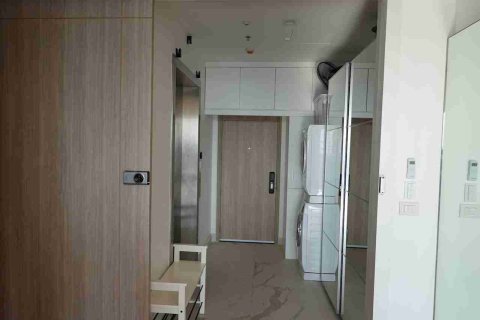 Condominio de 3 dormitorios en Bangkok, Tailandia № 183580 - foto 7