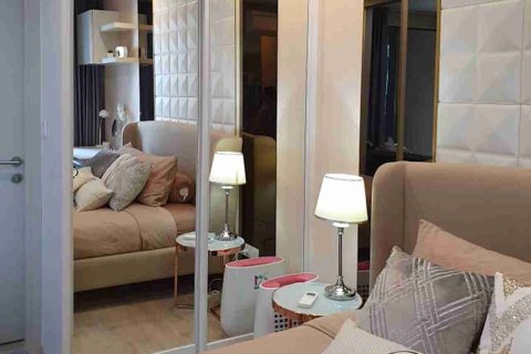 Eigentumswohnung in Bangkok, Thailand, 1 Schlafzimmer  № 183582 - Foto 7