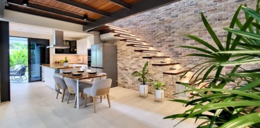 Chalet de 2 dormitorios en Bang Tao, Tailandia № 191218