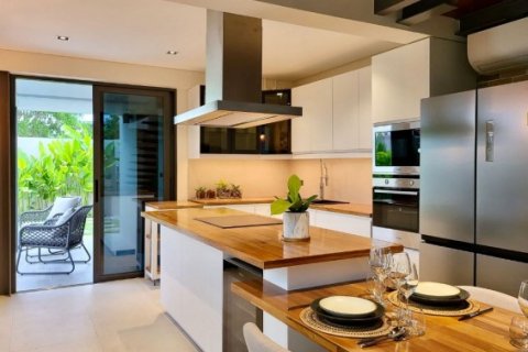 Chalet de 2 dormitorios en Bang Tao, Tailandia № 191218 - foto 8