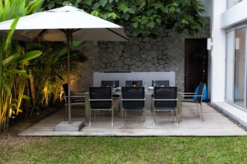 Chalet de 6 dormitorios en Surin Beach, Tailandia № 191214 - foto 17