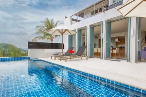 Chalet de 6 dormitorios en Surin Beach, Tailandia № 191214 - foto 2