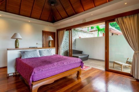 Chalet de 4 dormitorios en Surin Beach, Tailandia № 191213 - foto 12