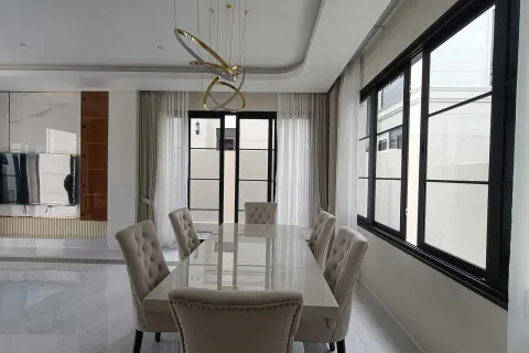 Villa in Pattaya, Thailand 4 Schlafzimmer № 155697 - Foto 5