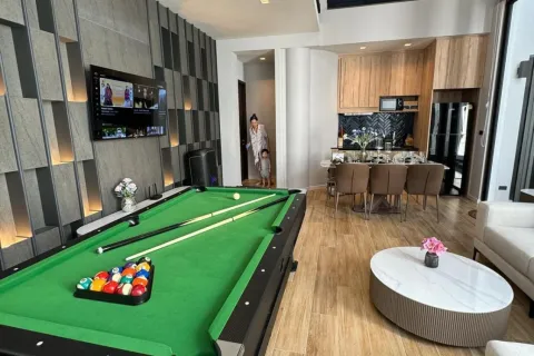 Chalet de 4 dormitorios en Pattaya, Tailandia № 155695 - foto 16