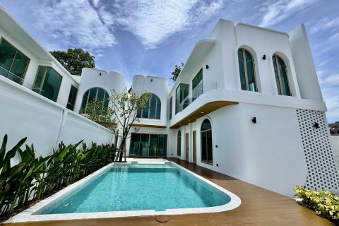 Haus in Pattaya, Thailand 5 Schlafzimmer № 155694 - Foto 7