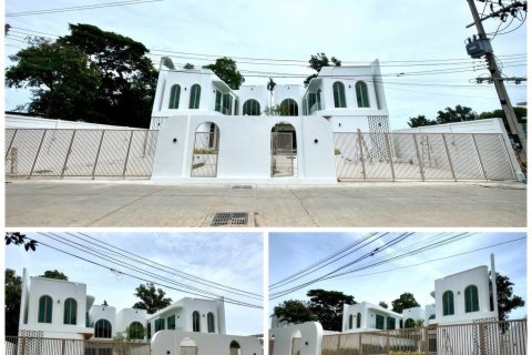 Haus in Pattaya, Thailand 5 Schlafzimmer № 155694 - Foto 4