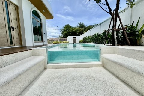 Haus in Pattaya, Thailand 5 Schlafzimmer № 155694 - Foto 10