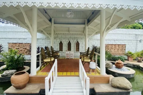 Casa de 6 dormitorios en Pattaya, Tailandia № 155696 - foto 19