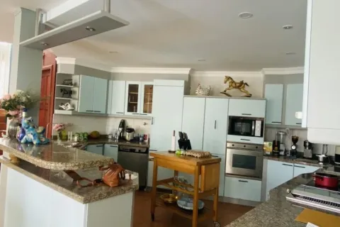 Casa de 6 dormitorios en Pattaya, Tailandia № 155696 - foto 27