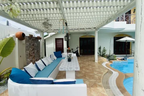 Casa de 6 dormitorios en Pattaya, Tailandia № 155696 - foto 15