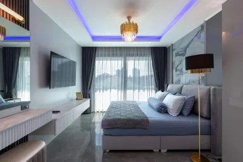 Chalet de 5 dormitorios en Pattaya, Tailandia № 155698 - foto 18