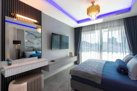 Chalet de 5 dormitorios en Pattaya, Tailandia № 155698 - foto 20