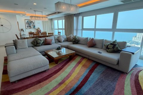 Apartamento de 2 dormitorios en Pattaya, Tailandia № 155700 - foto 2