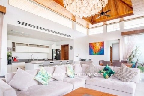 Chalet de 3 dormitorios en Bang Tao, Tailandia № 179601 - foto 4