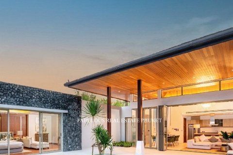 Chalet de 3 dormitorios en Bang Tao, Tailandia № 179601 - foto 2
