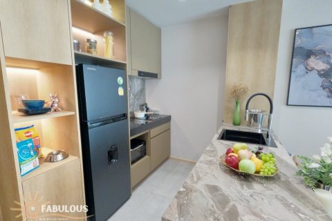Condo in Kata, Thailand, 1 bedroom  № 179599 - photo 10