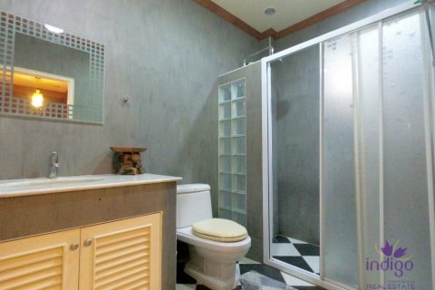 Casa de 6 dormitorios en Hang Dong, Tailandia № 116641 - foto 17
